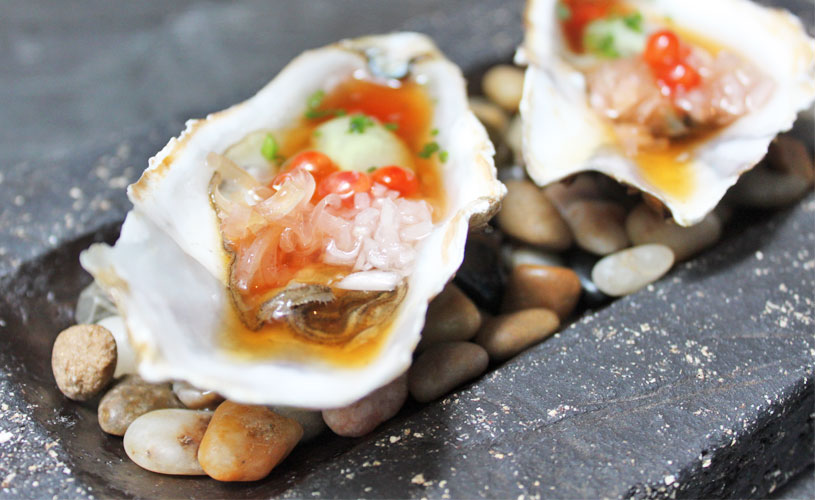 best-spanish-restaurant-keong-saik-esquina-fresh-oysters-jalanpeno-ponzu-sauce