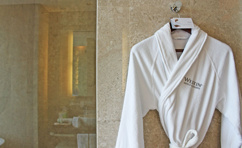 the-westin-singapore-staycation-bathroom-bathrobe