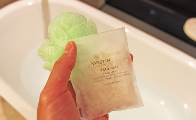 the-westin-singapore-staycation-loofah-bath-salts