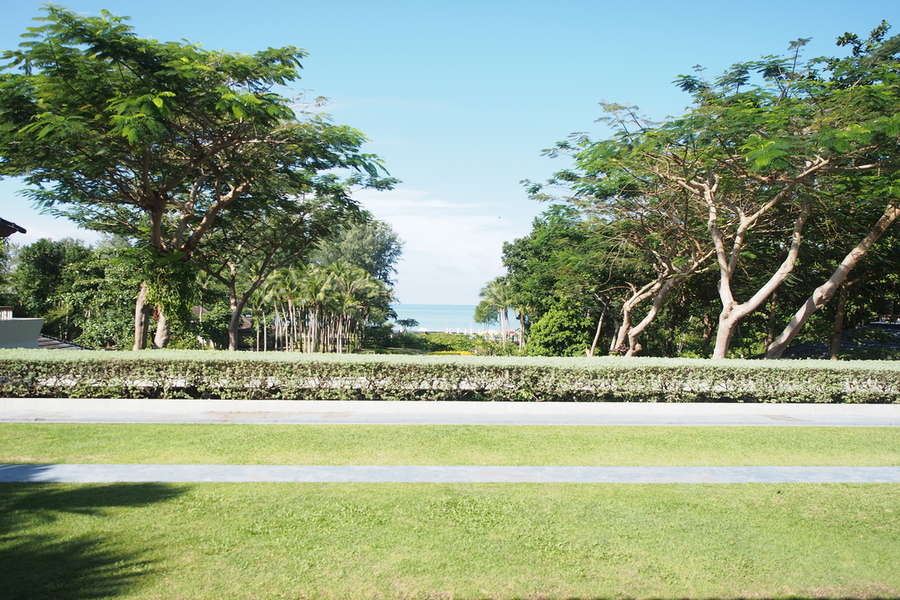 dusit-thani-krabi-resort-krabi-beach-hotel-pristine-white-sand-lobby-view.jpg