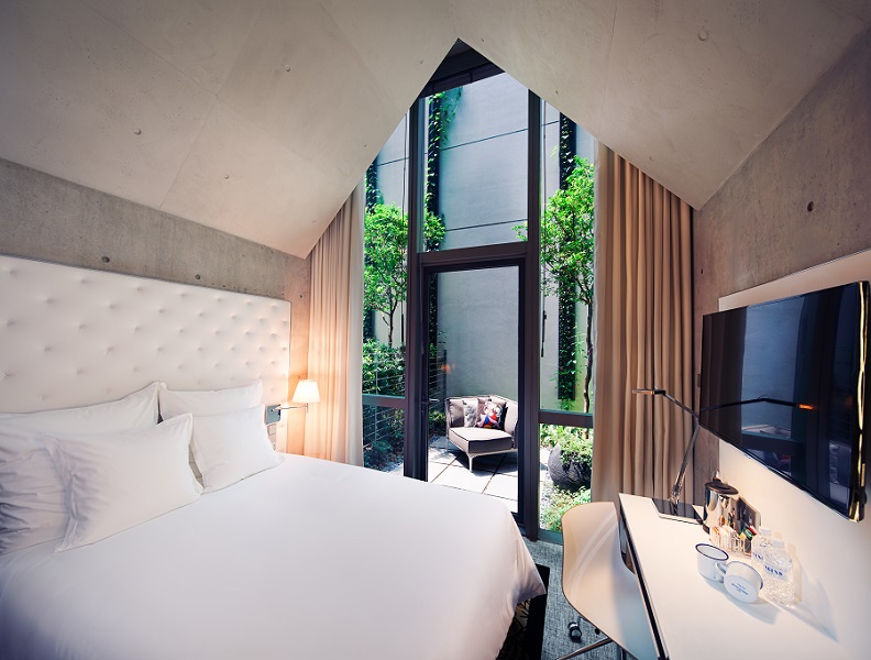 m-social-singapore-fun-staycation-spot-everyone-Alcove Terrace