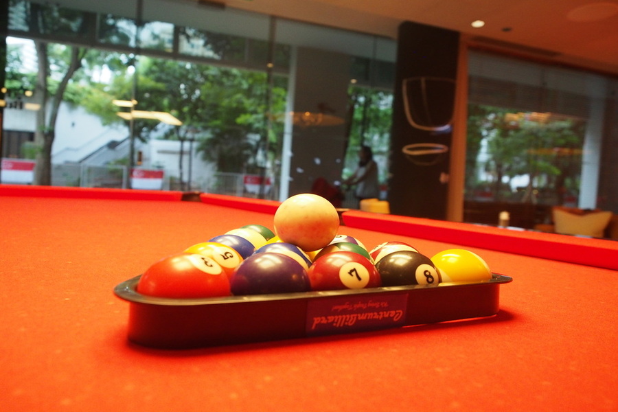 m-social-singapore-fun-staycation-spot-everyone-pool-table.jpg