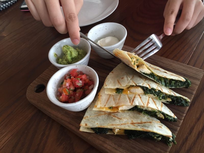 brunch-expert-intimate-personal-brunch-experience-roast-bangkok-quesadilla