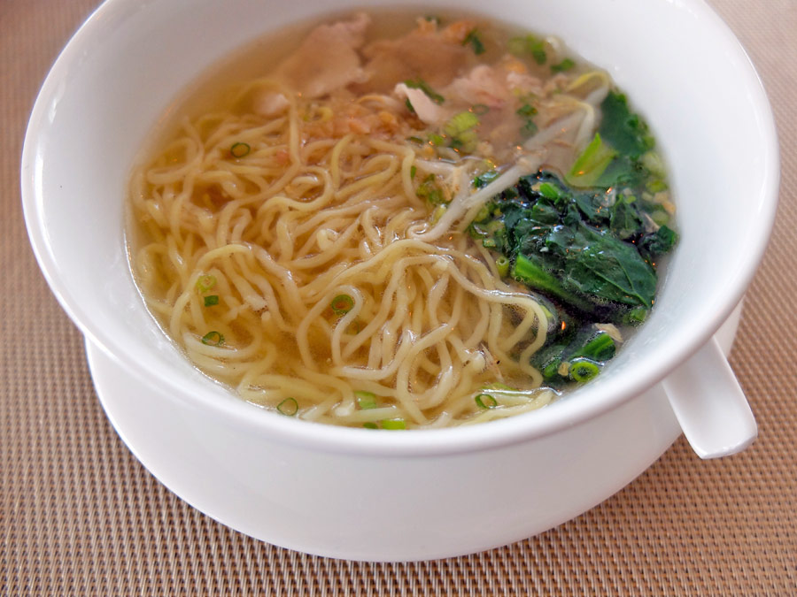 vie-hotel-bangkok-mgallery-by-sofitel-breakfast-noodle-soup